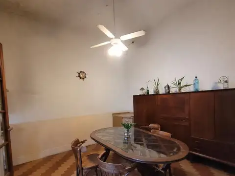 Depto Tipo Casa en Venta 68 años