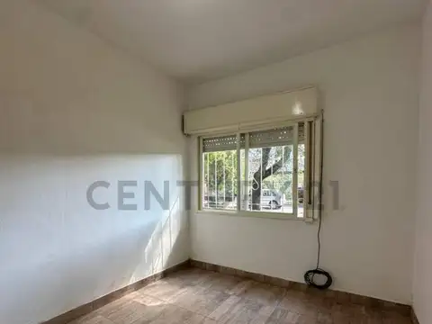 85 Y 12 | DEPARTAMENTO DE 3 DORMITORIOS REFACCIONADO EN VENTA