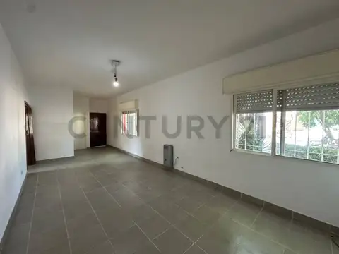 85 Y 12 | DEPARTAMENTO DE 3 DORMITORIOS REFACCIONADO EN VENTA