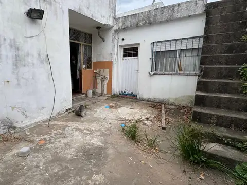 El Talar - Oportunidad de duplex con 2 plantas y depto!