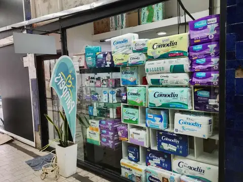 VENTA LOCAL 3- GALERÍA GARDEN - Av. Rivadavia 9500