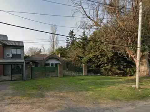 Camino General Blegrano E/ 460 Y 461