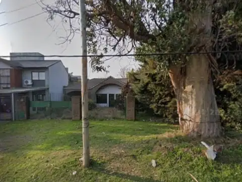 Importante lote sobre Cno General Belgrano