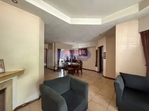 Casa 5 ambientes con 3 baños