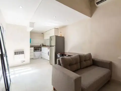 PH 2 Ambientes Planta Baja con Patio Caseros