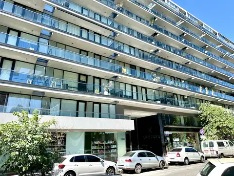 DEPARTAMENTO 2 AMBIENTES CON COCHERA FIJA – BALCÓN CORRIDO – EN VENTA PUERTO MADERO