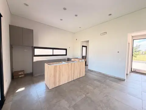 Casa en Venta en Santo Tomas, USD 245.000