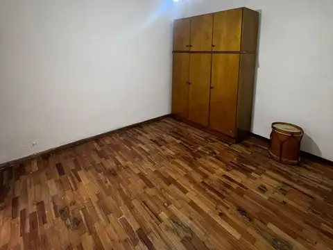 Depto Tipo Casa 4 ambientes con 1 baño