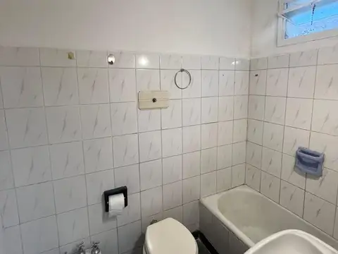Depto Tipo Casa en Venta 50 años