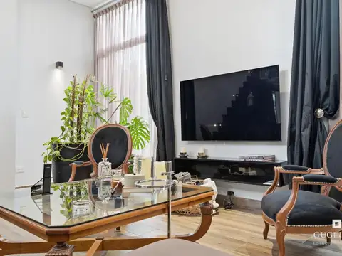 Casa 2 ambientes con 2 baños
