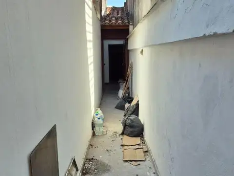 Depto Tipo Casa en Venta 50 años