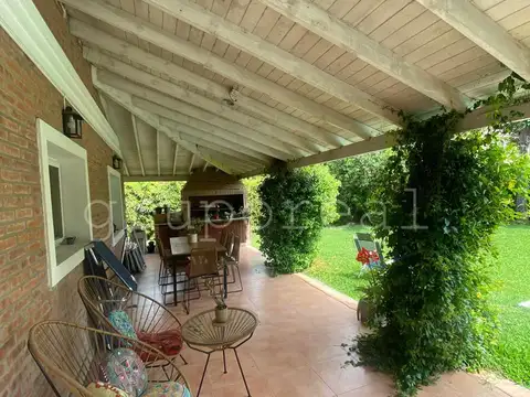 VENTA  EL ROCIO - TRES DORMITORIOS CON PILETA