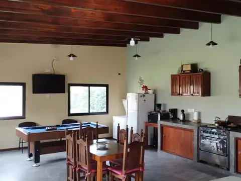 Casa 5 ambientes con 2 baños