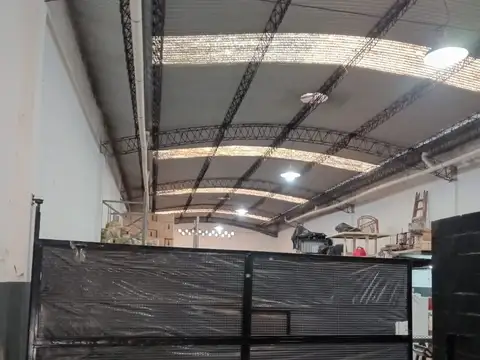 Galpon en Venta 34,85  mts Fondo