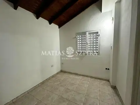 Depto Tipo Casa 3 ambientes con 1 baño