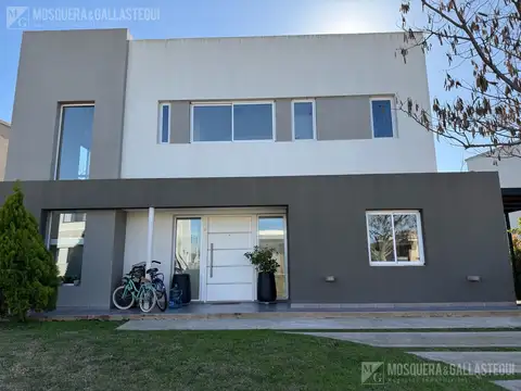 Casa en Alquiler en Pilar del Este - Santa Elena, USD 1.400