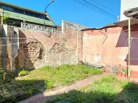 Casa 6 ambientes con 2 baños