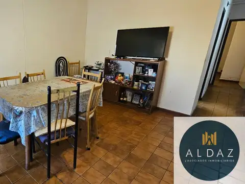 Casa 5 ambientes con 1 baño
