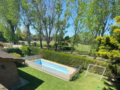 Casa en  alquiler  anual en Country Banco Provincia