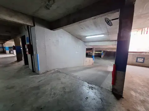 ALQUILER DE 2 COCHERAS EN MARIO BRAVO al 800