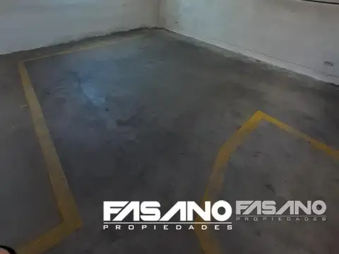EDIFICIO COMERCIAL EN VENTA - CASTELAR