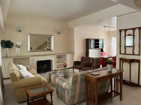 VENTA - 4 ambientes con suite, escritorio y cochera en Caballito