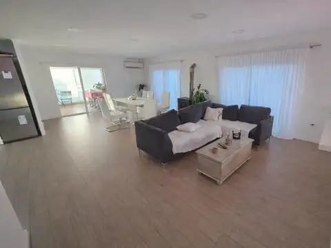 Casa en Venta en Pilar del Este - San Ramon, USD 170.000