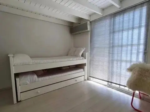 Duplex a la venta 3 ambientes en Condominio. PERMUTA