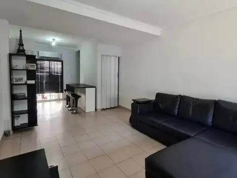 Depto Tipo Casa en Venta en Moron, USD 130.000