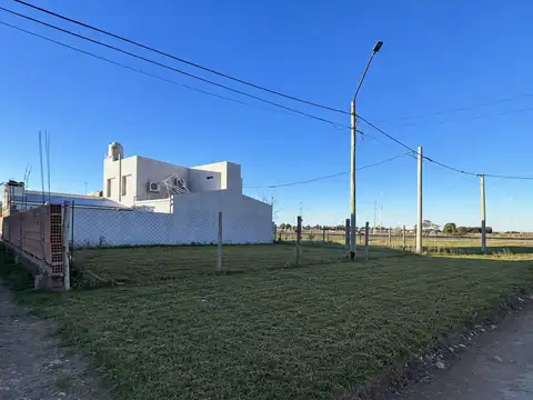 LOTE EN VILLA ESPORA !!
