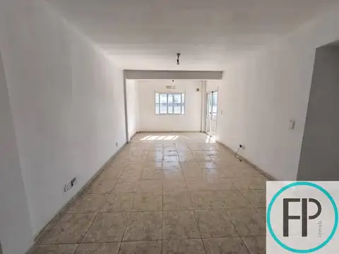 Departamento en Venta de 2 ambientes en Bernal