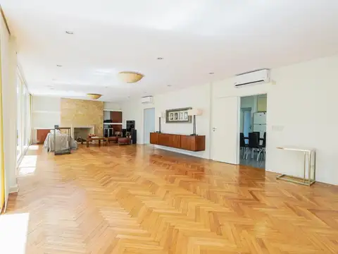 Departamento en Venta de 7 ambientes