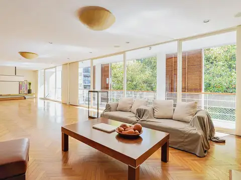 Venta departamento 7 ambientes en Belgrano con piscina propia y quincho