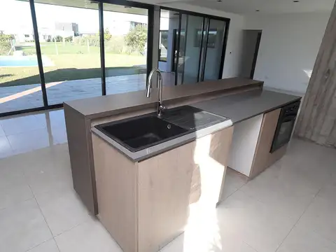 Casa en Alquiler A Estrenar
