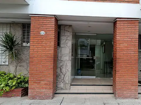 Pedro Moran al 4700