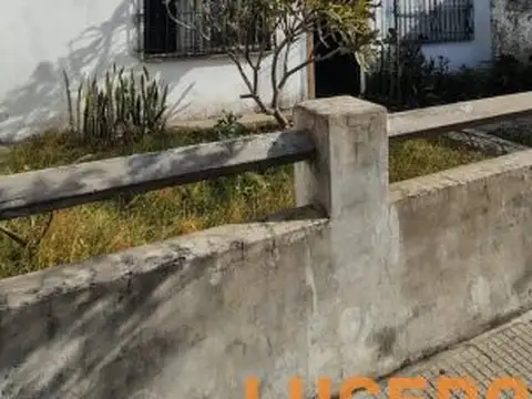 Cristóbal M. Hicken 2900