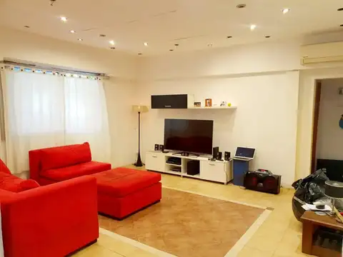 Depto Tipo Casa en Venta de 6 ambientes