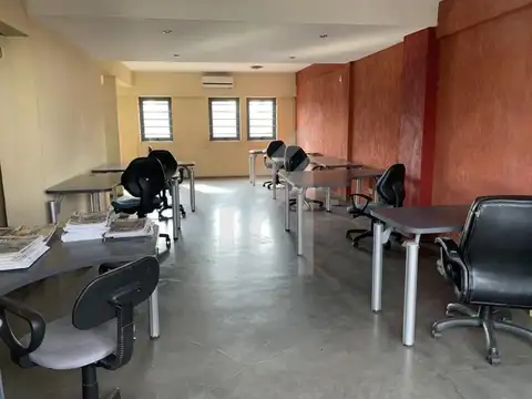 Edificio en venta - Martinez - Lote propio. 390 m2 - Frente a Unicenter.