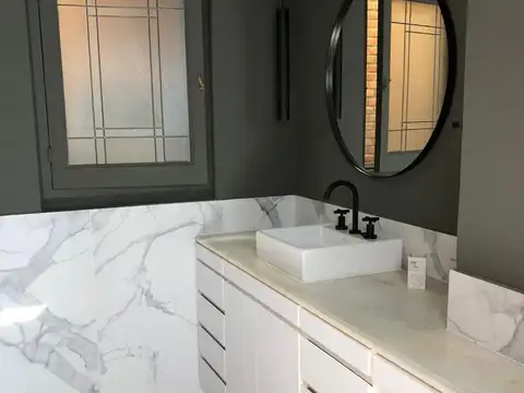 Casa 5 ambientes con 3 baños