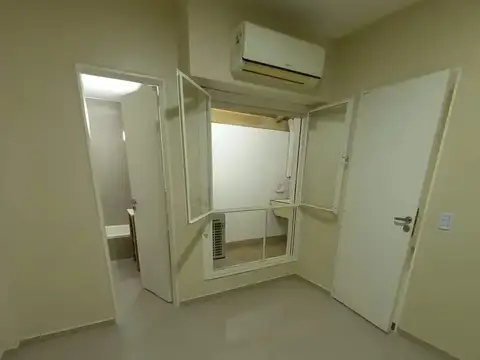 Echeverría 2669 e/ Moldes y Amenábar