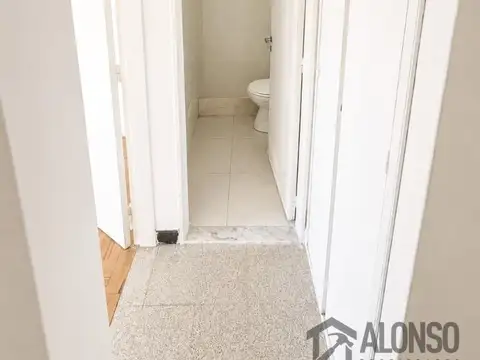 Venta - Departamento 2 Ambientes con Balcón - Piñeyro