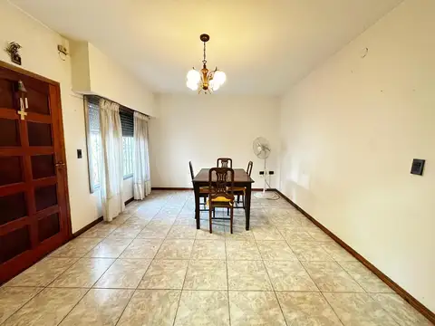 Casa en Venta en Valentin Alsina, USD 115.000