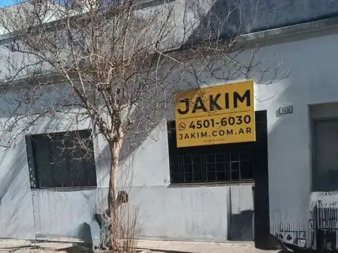 CASA EN VILLA DEVOTO LOLTE 8,66 X 17,32