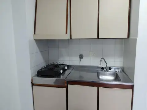 Alquiler de Espectacular Monoambiente con Balcón al Frente