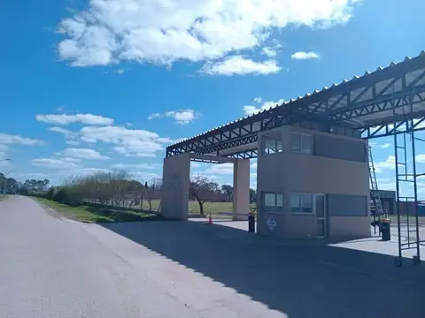 ¡ENTREGA Y CUOTAS! LOTE EN SOLARES DE PAUCKE 61