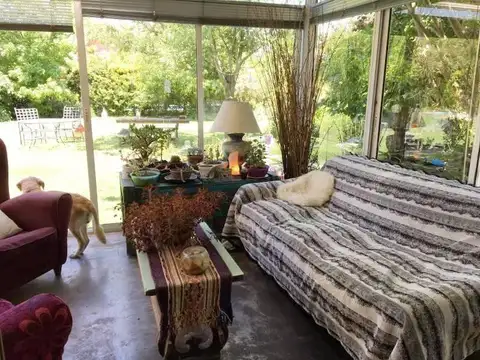 Casa 5 ambientes con 2 baños