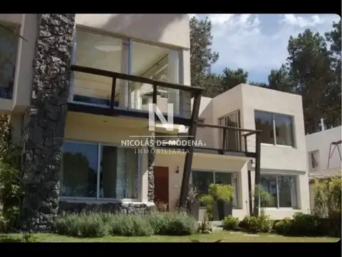 OPORTUNIDAD VENDO CASA EN MONTOYA 5 DORM + SERVICIO. EXCELENTE OPCION EN LUGAR DE PLENO CRECIMIENTO
