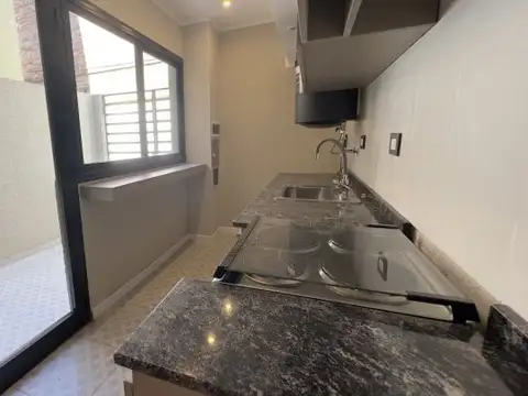 Depto Tipo Casa 2 ambientes con 1 baño