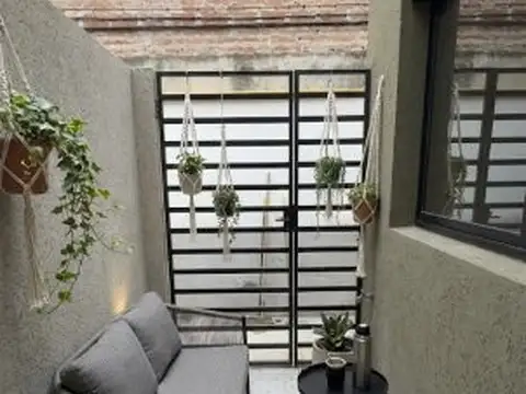 Almafuerte 1145 , Piso 0