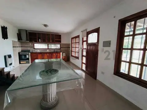 13 bis y 668 , Piso 0